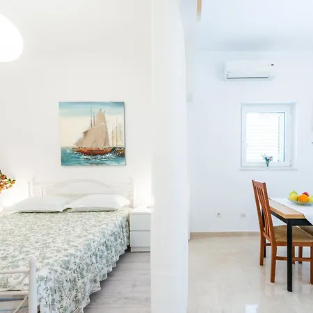 King's Landing Apartament