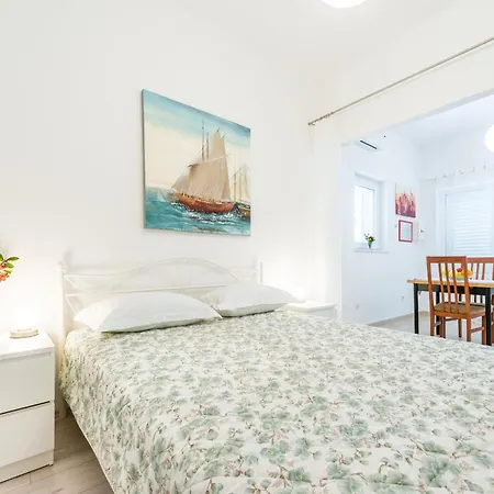 King's Landing Apartament *