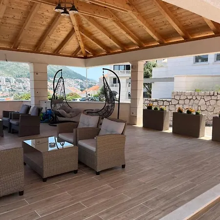 King's Landing Apartment